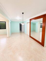 Blk 324 Tampines Street 32 (Tampines), HDB Executive #582304551